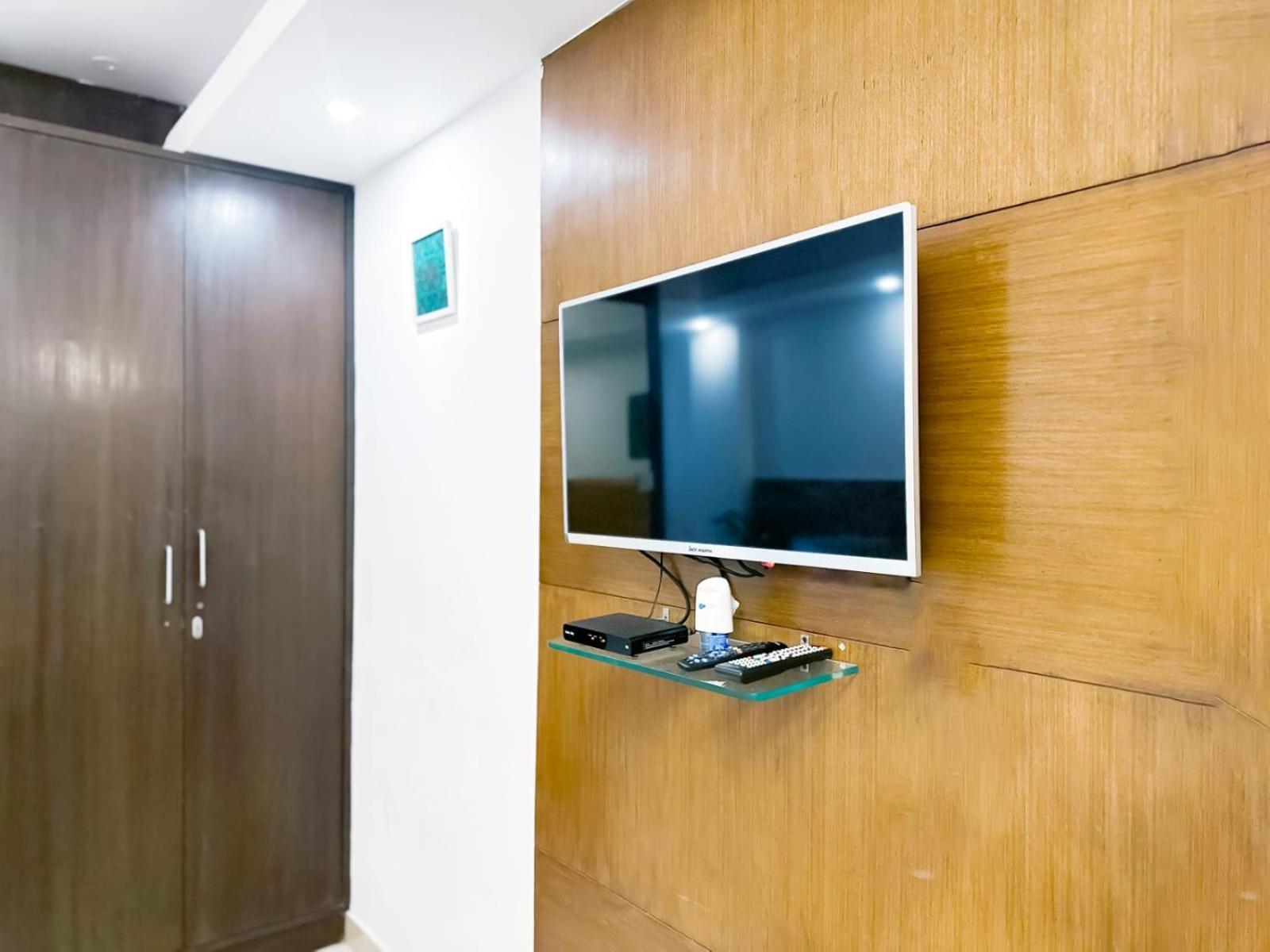 Hotel Blueberry New Delhi Buitenkant foto